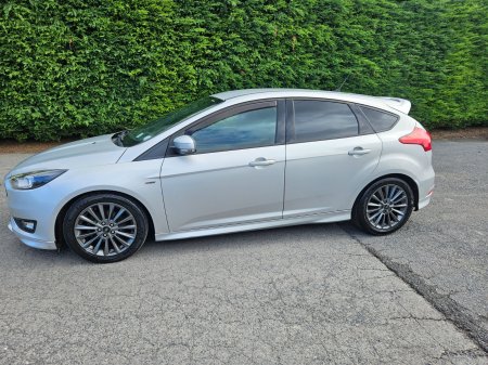 2017 Ford Focus - photo 6