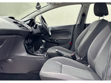 2016 Ford Fiesta - photo 18
