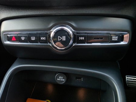 2020 Volvo XC40 - photo 22