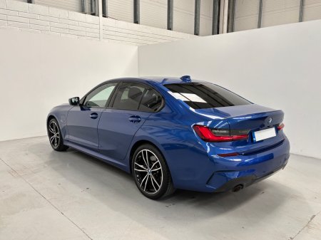2022 BMW 3-Series - photo 6