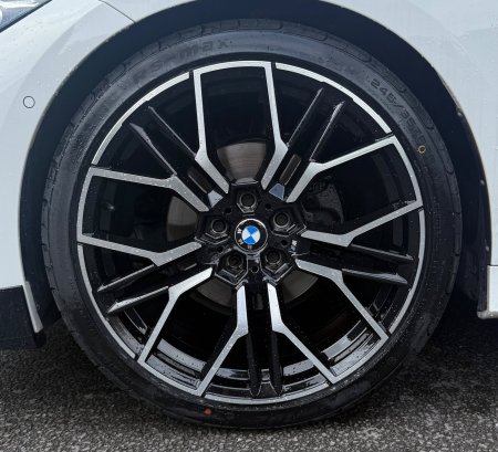 2022 BMW 3-Series - photo 9