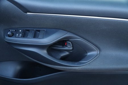 2022 Toyota Yaris - photo 10