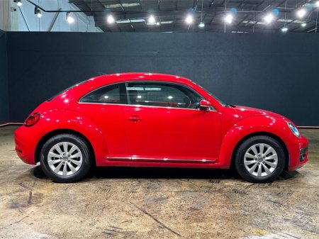 2017 Volkswagen Beetle - photo 2