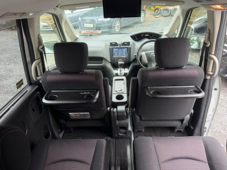 2013 Nissan Serena - photo 15