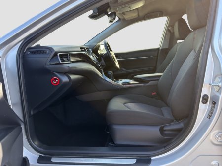 2019 Toyota Camry - photo 16