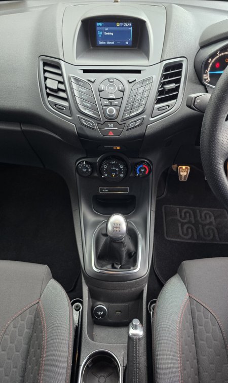 2017 Ford Fiesta - photo 13