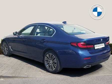 2023 BMW 5-Series - photo 2