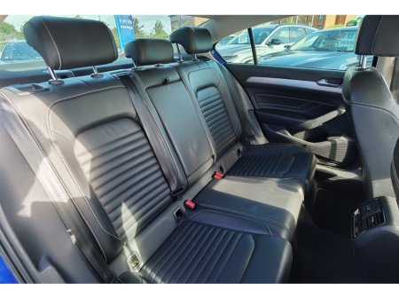 2020 Volkswagen Passat - photo 10