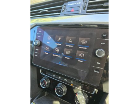 2020 Volkswagen Passat - photo 14
