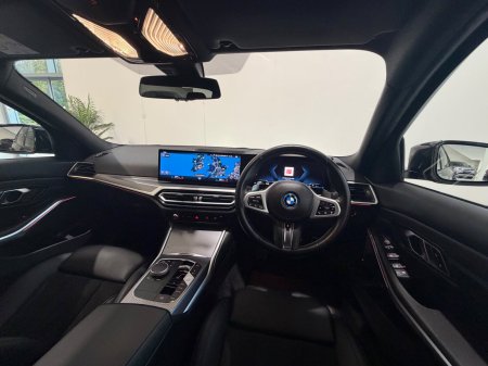 2023 BMW 3-Series - photo 13