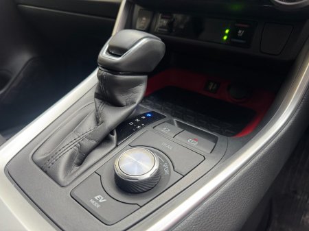 2025 Toyota RAV4 - photo 13