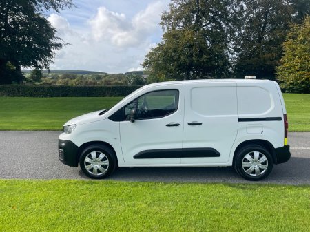 2020 Peugeot Partner - photo 2