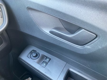 2026 Ford Courier - photo 18