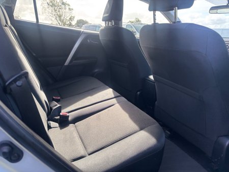 2016 Toyota RAV4 - photo 9