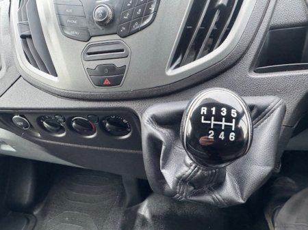 2018 Ford Transit - photo 15