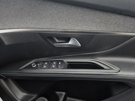 2023 Peugeot 5008 - photo 20