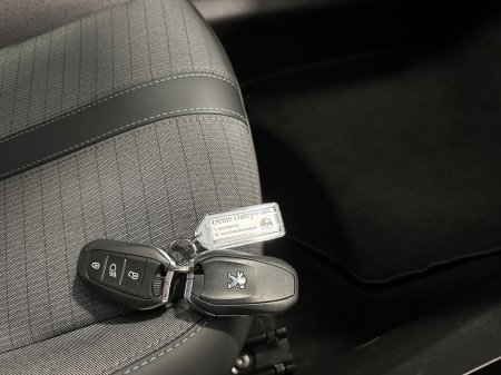 2021 Peugeot 208 - photo 29
