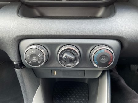 2023 Toyota Yaris - photo 11