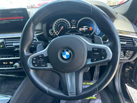 2018 BMW 5-Series - photo 17