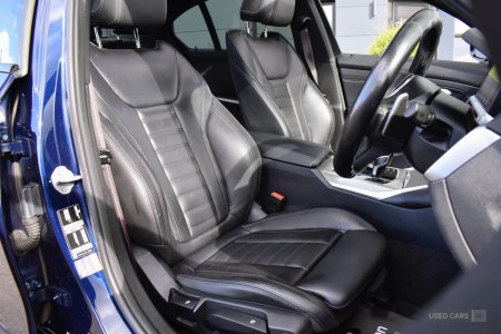 2022 BMW 3-Series - photo 9