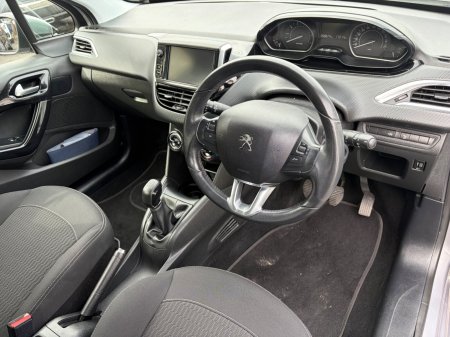 2019 Peugeot 208 - photo 12