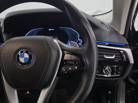 2023 BMW 5-Series - photo 18