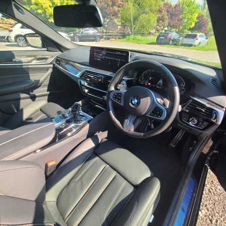 2021 BMW 5-Series - photo 9
