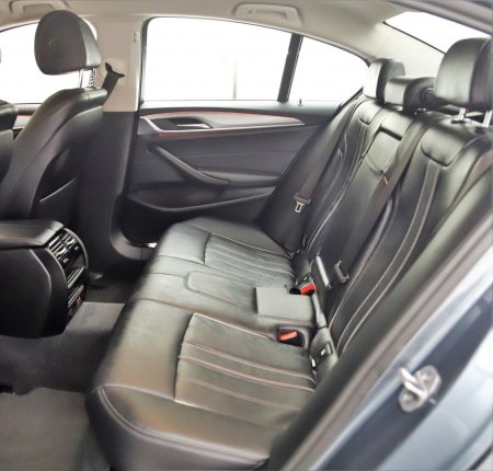 2022 BMW 5-Series - photo 16