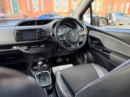 2015 Toyota Yaris - photo 7