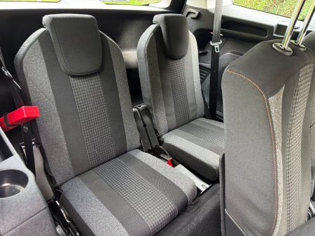 2018 Peugeot 5008 - photo 9