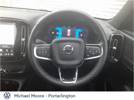 2025 Volvo XC40 - photo 16
