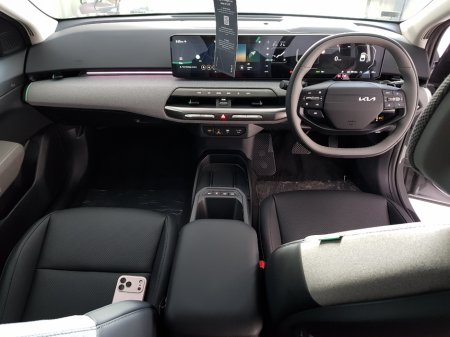 2026 Kia EV4 - photo 5