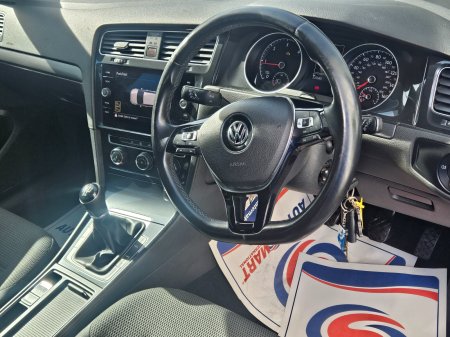 2019 Volkswagen Golf - photo 5