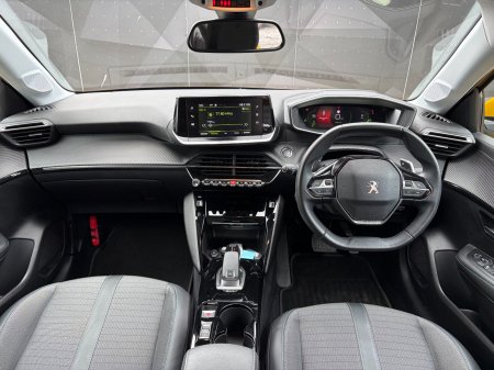 2021 Peugeot 208 - photo 13