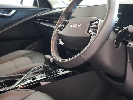 2023 Kia Niro - photo 8