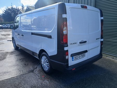 2020 Renault Trafic - photo 2