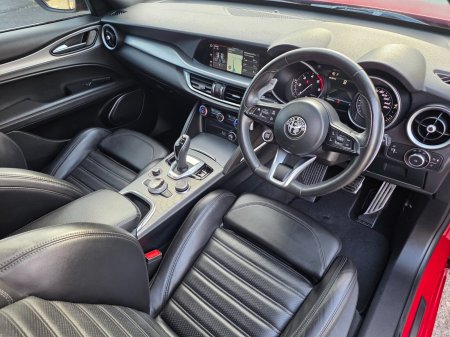 2022 Alfa Romeo Stelvio - photo 12