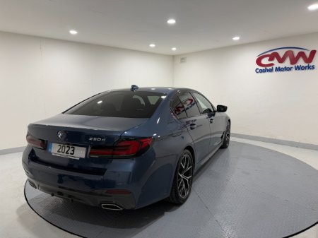 2023 BMW 5-Series - photo 7
