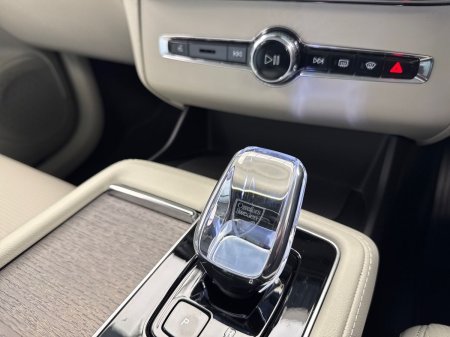 2026 Volvo XC90 - photo 18