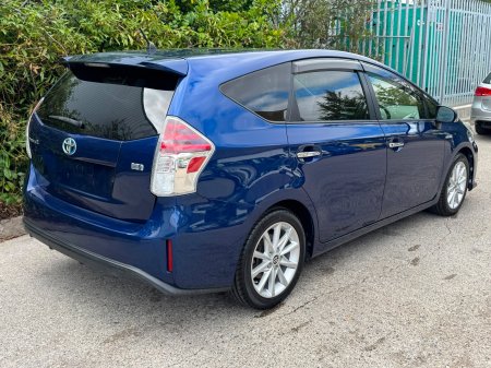 2014 Toyota Prius - photo 2