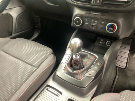 2019 Ford Focus - photo 14