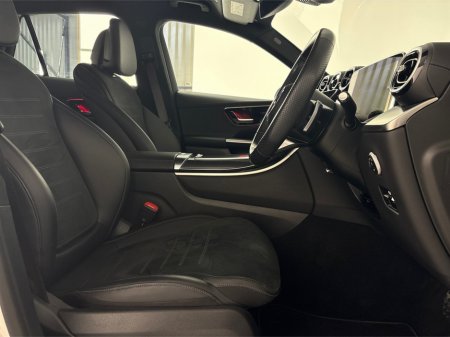 2025 Mercedes-Benz GLC - photo 27