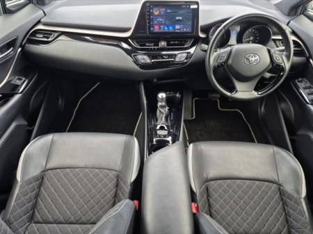 2019 Toyota C-HR - photo 2