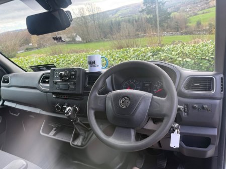 2020 Vauxhall Movano - photo 18