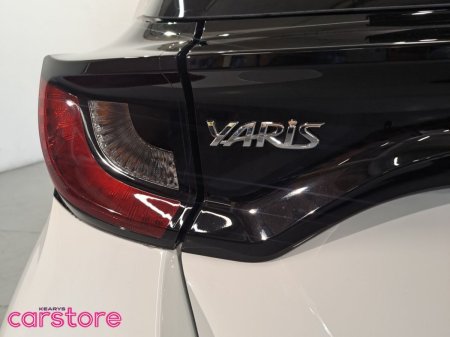 2021 Toyota Yaris - photo 18