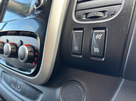2021 Renault Trafic - photo 16