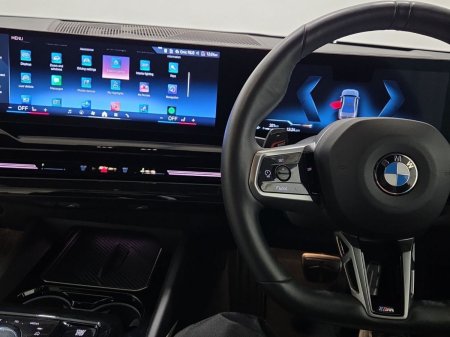 2024 BMW 5-Series - photo 17