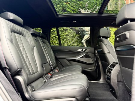 2024 BMW X7 - photo 25