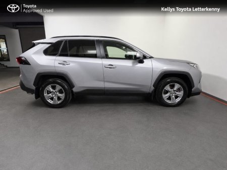 2024 Toyota RAV4 - photo 2