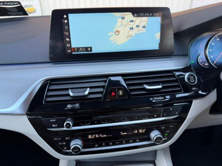 2018 BMW 5-Series - photo 13